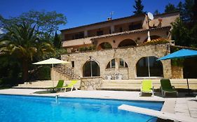Mas Alto Apartments